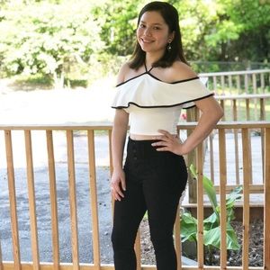 Meet your Posher, Yazmin